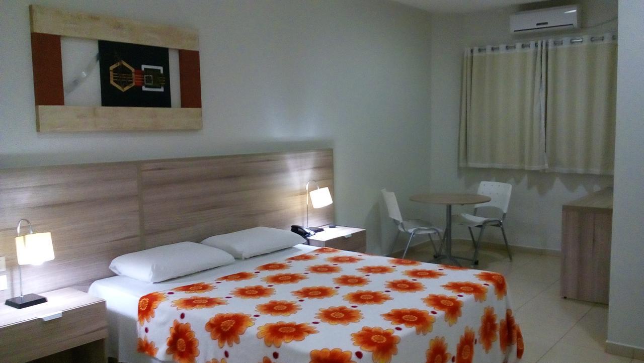 Hotel Renascer Morrinhos  Екстер'єр фото