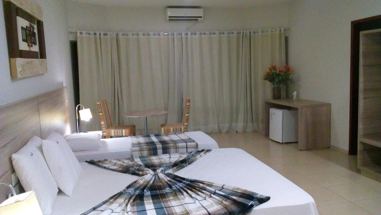 Hotel Renascer Morrinhos  Екстер'єр фото